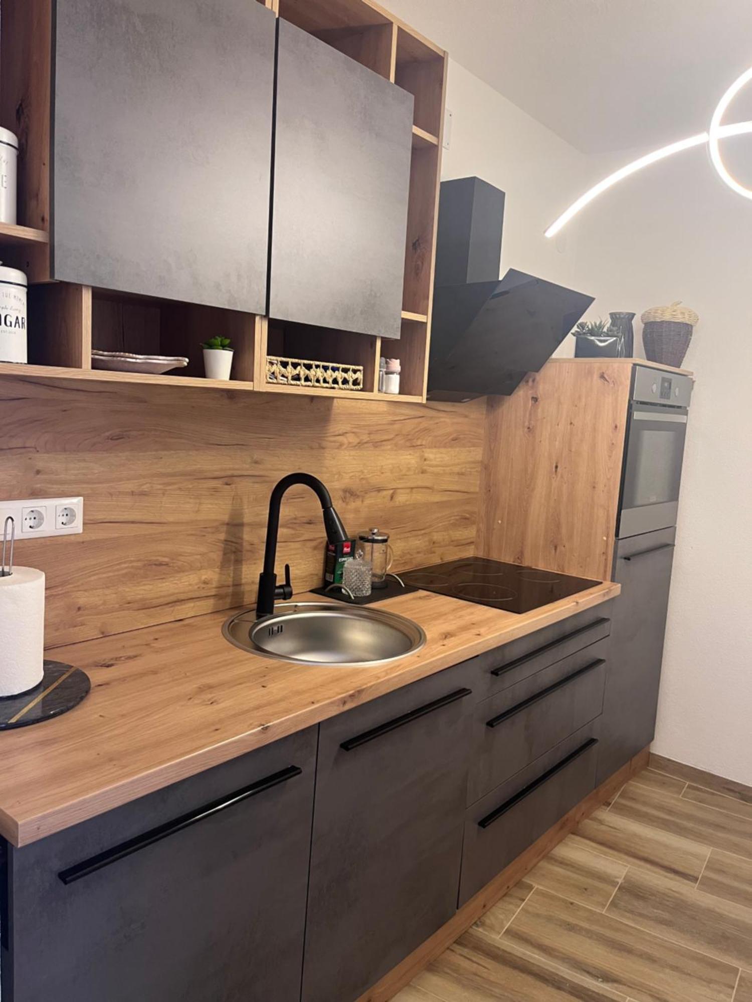 Guest House Eden Bihac Ngoại thất bức ảnh